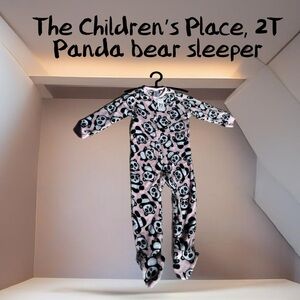 🌸 NWT, Children’s Place, 2T, soft fuzzy pink panda bear zippered sleeper.